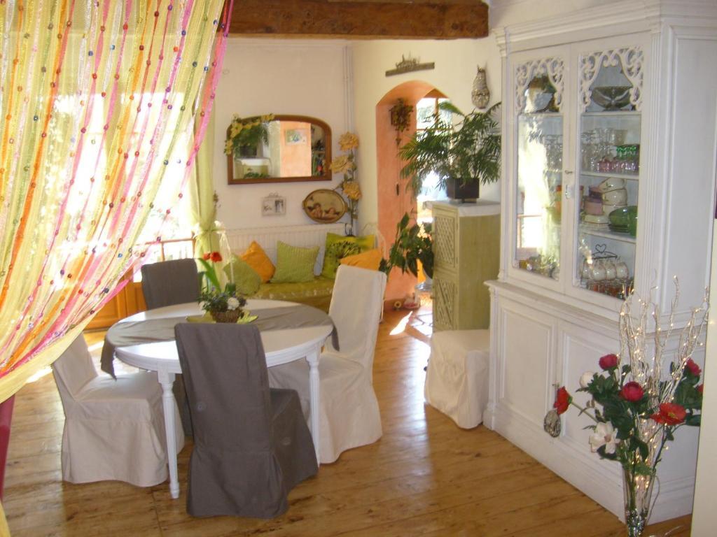 La Chambre D'Hote Au Gre Du Temps Montlaur  Экстерьер фото